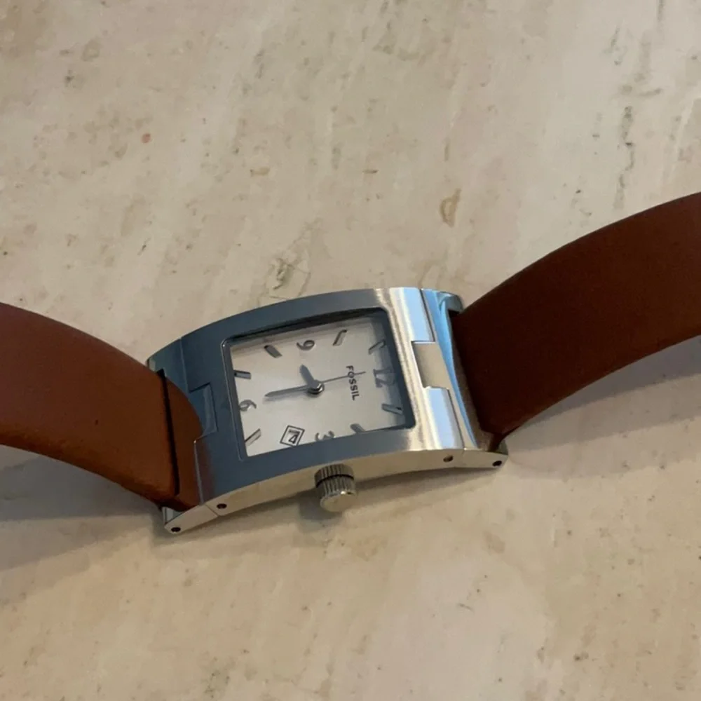 Fossil Watch Rectangle Leather Strap Water Resistant Silver Date New